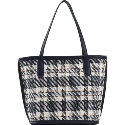 2022 Summer Large Capacity Female Bag Travel Womens Brand Tote Plaid Design Bucket Handbag Armpit Shoulder Bags for Women