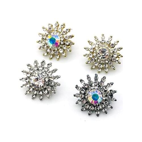 Fashion Women Lapel Pins and Brooches Crystal Sweater Coat Cardigan Scarf Brooch For Lady Gifts