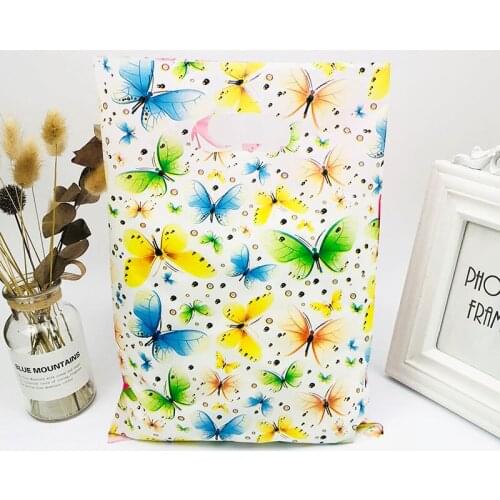 50pcs 25x35cm Colorful Butterfly Plastic Gift Bag With Handle Small Plastic Wedding Gift Shopping Hnadle Bags
