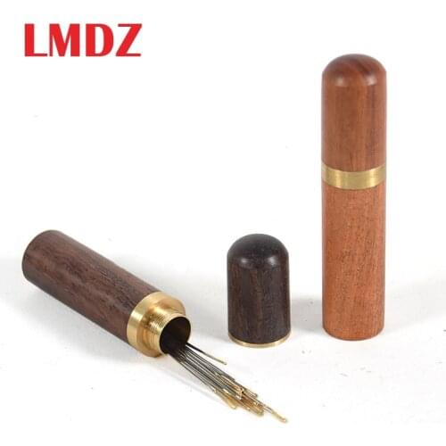 LMDZ 20PCS Hand Sewing Needles Stainless Steel Embroidery Cross Stitch Needle Large Eye Yarn Sewing Needle with Blackwood Bottle