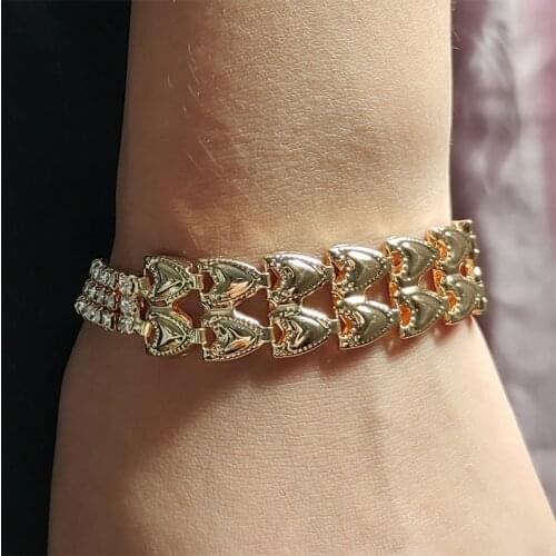 Exquisite Shining Crystal Zircon Gold Bracelet Creative Heart-shaped Metal Bracelet Jewelry Punk Womens Party Accessories