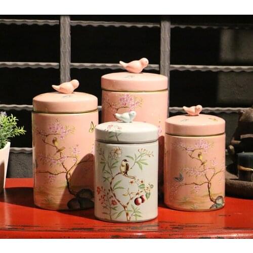 Painted Birds Storage Jars with Lid Ceramic Classical Flowers Decorative Candy Jar with Cover Living Room Decoration Home Decor