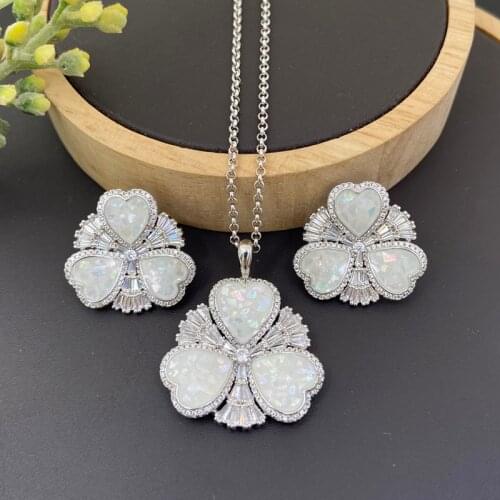 Lanyika Fashion Jewelry Set Delicate Acrylic Snowflake Micro Pave Necklace with Earrings for Women Wedding Anniversary Best Gifs