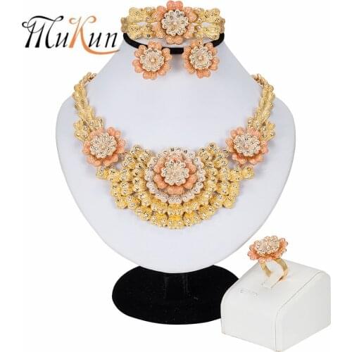 Dubai Jewelry Sets Crystal Necklace Classic Bracelet Earrings Ring African Charm Women Fashion Jewelry Wedding Party Jewelry