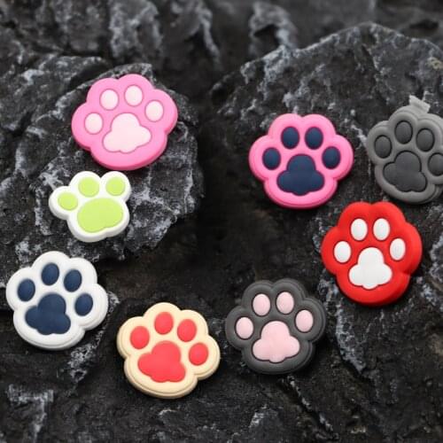 Hole Slippers Shoe Buckle Anime Cute Chars Croc Pet Footprints Decoration Designer Accesoire Garden Shoe Decoration Kid Gift