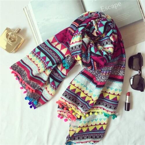 2017 New Bohemia Style Geometry Scarf Fashionable Pompon Trim Cotton Hijab Shawl Scarves Wrap Free Shipping