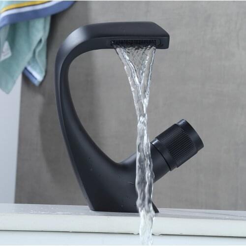 Bathroom Sink Faucets Black Single Hole Faucet Hot/Cold Water Mixer Crane Deck Mounted Bathtub Tap Chrome Finished ELM457