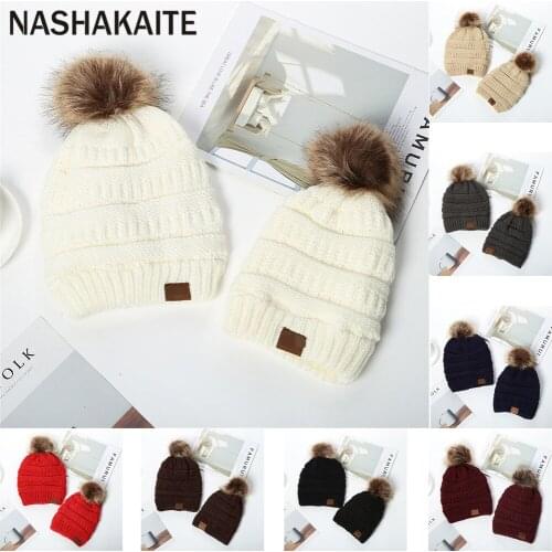 NASHAKAITE 2pcs Mom and daughter Hats Warm Hairball Knitted Winter Hat For Mom Daughter Kids Family Look Mommy and me Hats