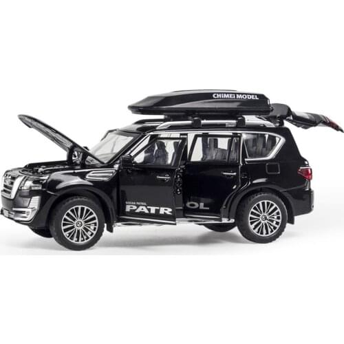 Hot scale 1:32 wheel Nissans Patrol suv with suitcase metal model with light sound diecast Off-road vehicle pull back toys