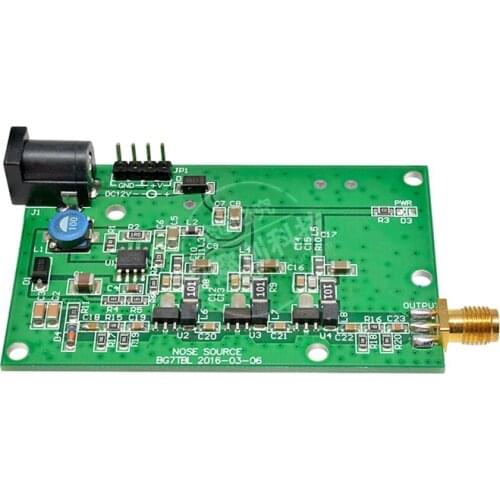 DC 12V 0.3A Noise jam Source Simple Spectrum External Generator Tracking SMA Source Case DC12V/0.3A tracking Signal Generator