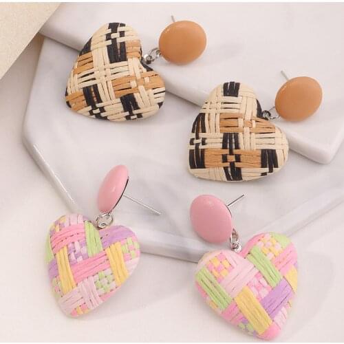 New Arrival Rattan Knit Earings Womens Lafite Grass Alloy Heart Multicolor Beach Resort Wind Earings Jewelry for Girls