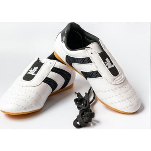 Breathable Taekwondo Shoes Unisex Karate Kung Fu Wrestling Sneaker Martial Art TaiChi Shoes Adult Children Soft Sole Sport Shoes
