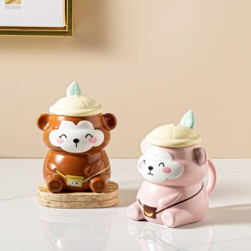 Cute Monkey Mug INS Style Creative Christmas Gift Ceramic Water Cup Breakfast Milk Coffee Tea Cup With Spoon Mugs Coffee Cups