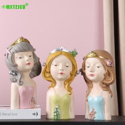 Hot Sale Nordic Living Room Study Exhibition Hall Ornaments Cute Girl Character Resin Sculpture Crafts Holiday Home Decoration