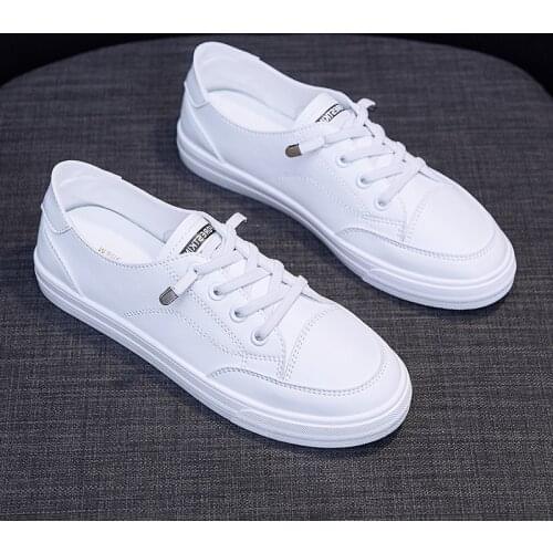 Women White Vulcanized Shoes Thick Sole Platform 2.5cm 2021 New Spring Summer Fashion Casual Breathable Flats Ladies Sneakers