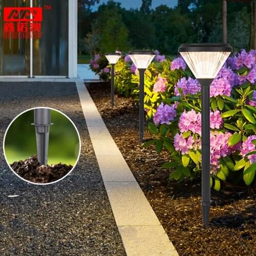 Solar Ground Lights Diamond Design Outdoor Gate Lamp Lighting Control IP65 LED Fence Path Stake Lights for Party Yard Walkway