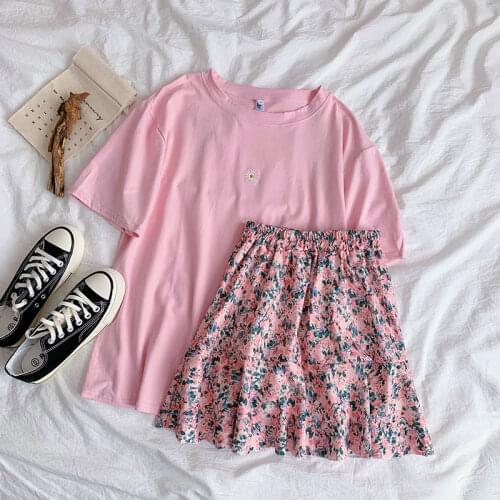 Ins Summer Small Daisy T-shirt + Floral Skirt Two-piece Suit Short Skirt Suit Sweet Dress Set