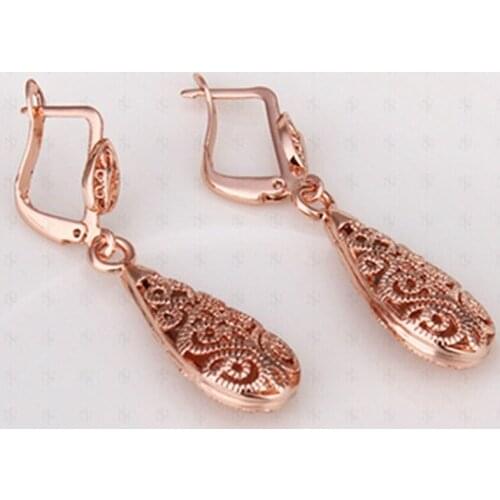 Creative Jewelry Rose Gold Filled Womens Droplets Stud Earrings