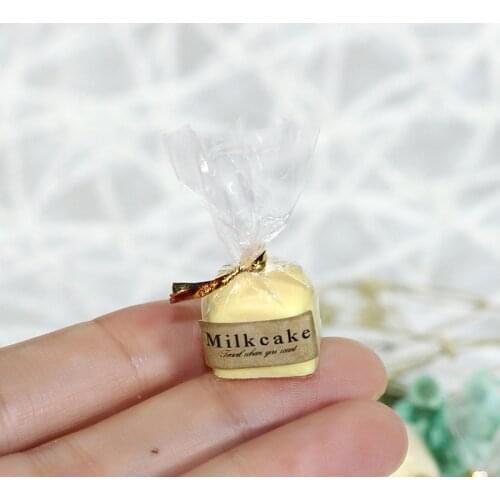 Kitchen Toys Small and Chic Mini Pillow Bread Milk Cake Model Fit for 1/6 Doll or 1/12 Dollhouse Food Accessories