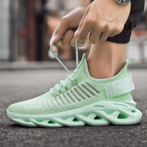 Men Sneakers Lightweight Blade Running Shoes for Male Sports Height Increase Platform Walking Gym Shockproof Breathable Shoe