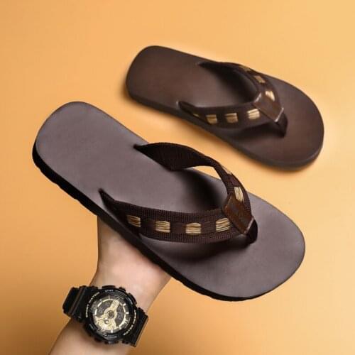 Men Flip Flops Slippers Outdoor Beach Cool Men Slippers Antiskid Bathroom Slippers Indoor Light Summer Sandals Men Casual Shoes