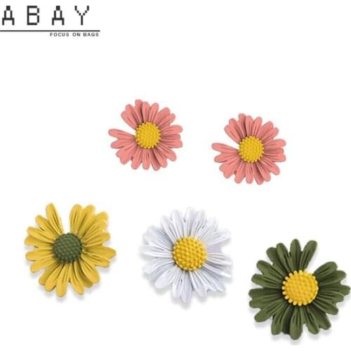 S925 Pure Silver Resin Small Daisy Earrings Women 2021 New Style Small Fresh Literature Sun Flower High Quality Ear Pendant Tide