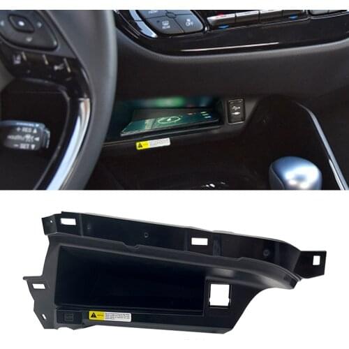 15W 9-16V Car Wireless Quick Charger Fast Qi Charging Palte Mobile Phone Accessories Holder For Toyota CHR C-HR 2018 2019 2020