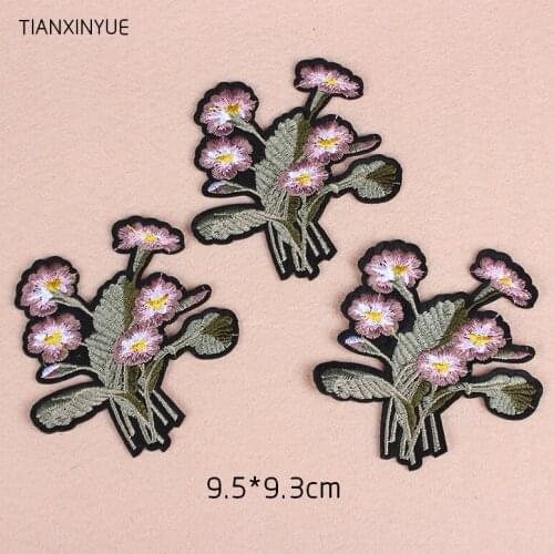 TIANXINYUE 10pcs Lotus flower Patch Applique Fabric Sticker Iron On Patch Craft Sewing on Embroidered Clothing