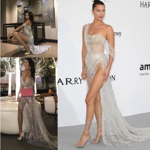 2020 Luxurious A Line Evening Dresses Strapless Neck Sleeveless Sequin Tulle Sexy Back High Split Prom Dresses Party Gowns