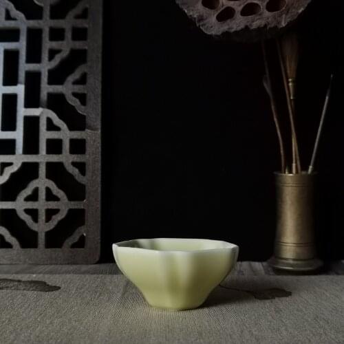 Chinese Kung Fu Teacup 4PCS Flat Cup 1.1oz Ceramic Cup of Tea 35ml Handmade Celadon Porcelain Drinkware Glaze Pottery