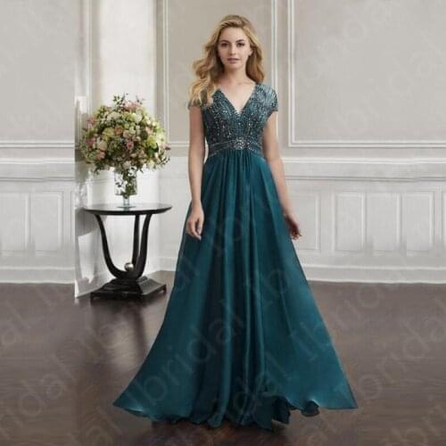 2021 Graceful Midnight Blue Cap Sleeves Deep V Neckline Mother of the Bride Dresses Beading Bodice Wedding Party Gowns Back Out