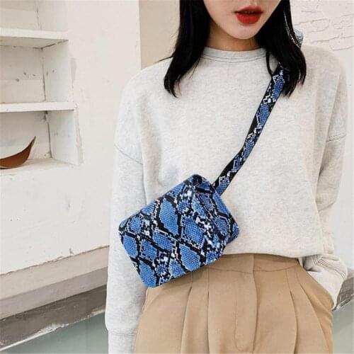 Women Fashionable Faux Leather Snake Print Shoulder Pouch Square Crossbody Bag Retro Womens Waist Bag Chest Bag Messenger Bag