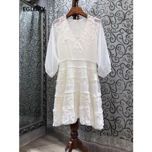 2021 Summer Fashion Style Dress High Quality Women V-Neck Sweetheart Embroidery Sexy See Through Sleeve Slim Fitted Dress Club