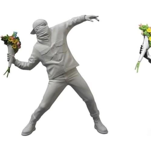 Handmade Throwing Flower Boy Anti-war Theme Trend Art Sculptured Ornaments Gift Home Accessories