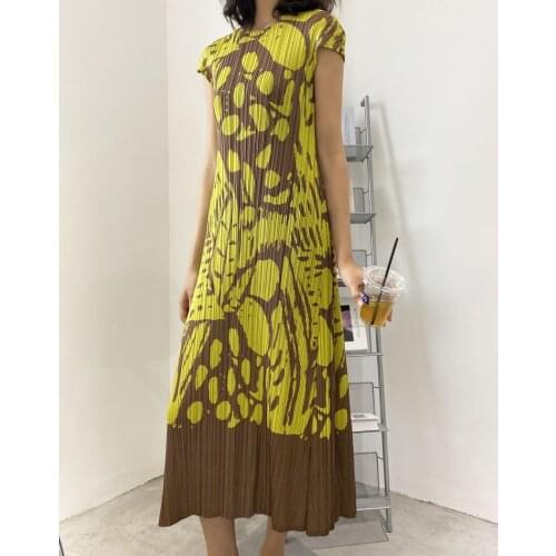 HOT SELLING Miyake fashion pleated print o-neck short sleeve dress IN STOCK