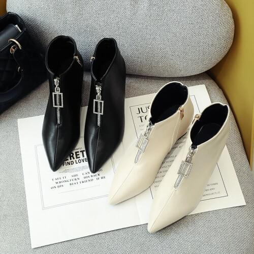 Autumn and winter new womens comfortable shallow mouth round head with boots side zipper simple sweet wild womens boots U23-96