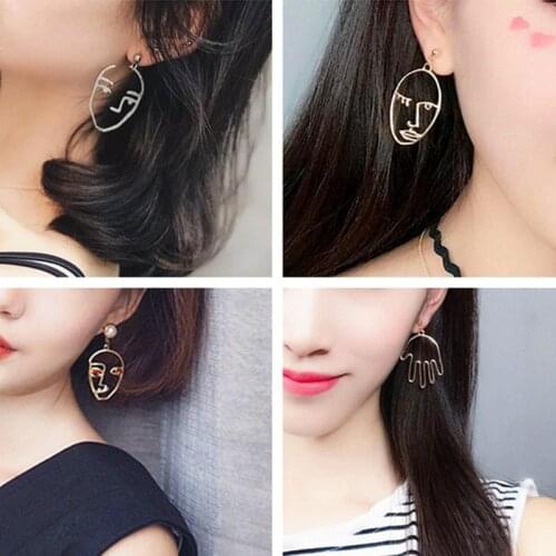 Trend Abstract Art Earrings Gold Color Hand Palm Face Crystal Long Earrings Girls Fashion Statement Earrings For Women girls