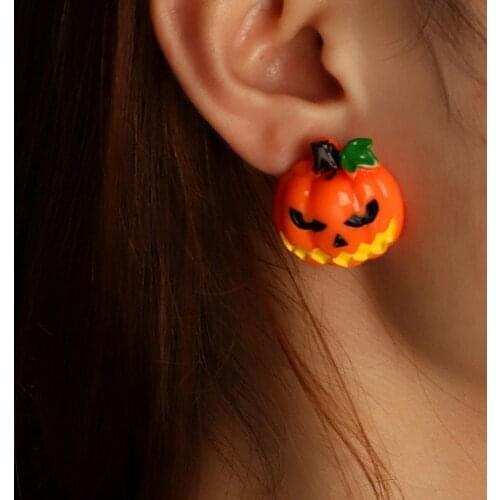 2021 New Funny Halloween Earrings Simulation Plastic Ghost Festival Hip Hop Personality Stud Earrings Jewelry Halloween Gift