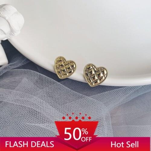 Needle Punk Style Fashion Sense Golden Plaid Earrings Tide Temperament Wild Trendy Earrings Earrings for Women