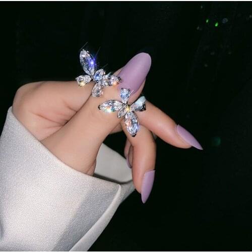 Dazzling cryrtal Rings