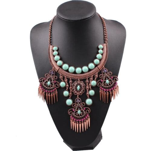 2021 New Arrival Design Fashion Brand Statement Necklace Chain Crystal Pendant Vintage Alloy Women Necklace Jewelry Wholesale