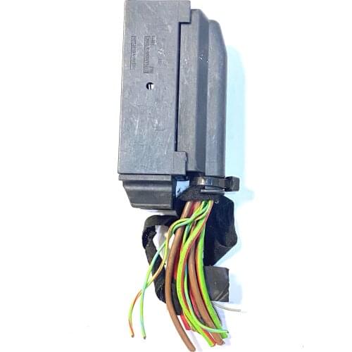 1pc original used for Volkswagen Tiguan Magotan CC Q3 automatic electronic handbrake parking module engine ecu board plug cable