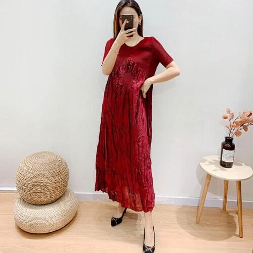 Issey miyake pleated woman dress summer 2021 new loose slimming French large silk cotton plus size ruched long skirt