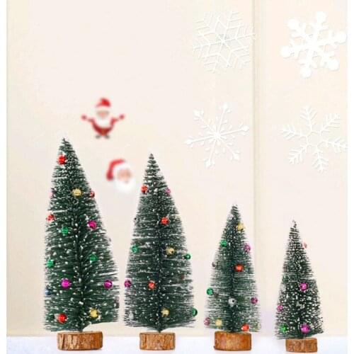 Giraffita Artificial Christmas Trees