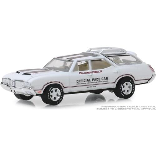 GreenLight 1:64 1970 Olds mobile Vista Cruiser 54th Annual Alloy model car Metal toys for childen kids diecast gift