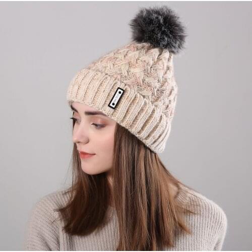 Liju Women's Hats With Pompoms