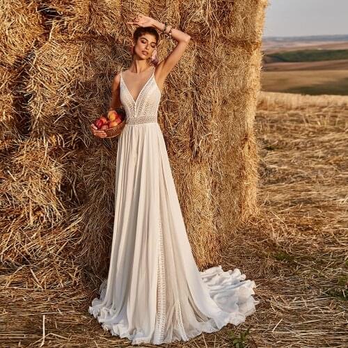 Lace Chiffon Outdoor Ranch Rustic Wedding Dress Custom Made Illusion V Neck Sheer Back 2021 Photography Bridesmaid Bridal Gown