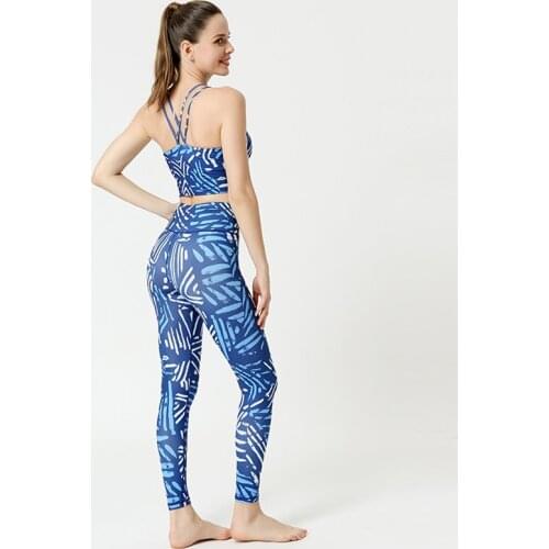 Summer Two Piece Set Women Fitness Clothing Gym Wear Seamless Yoga Sets Workout Clothes for Women High Waist Printed Leggings