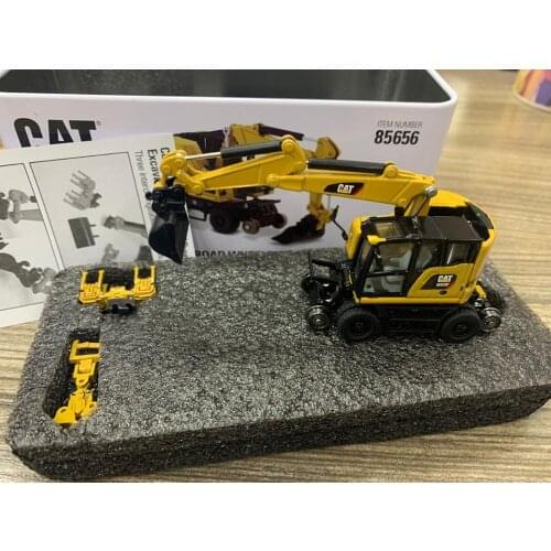 CAT M323F Railroad Wheeled Excavator HO 1:87 Scale Metal By DieCast Masters #85656