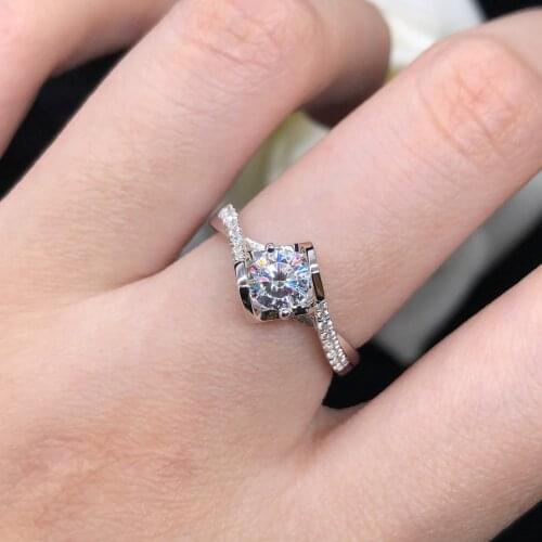 Sightly Test Positive 0.5Ct 5.0mm D Color VVS1 Moissanite Engagement Ring AU750 18K White Gold Ring Anniversary Diamond Jewelry